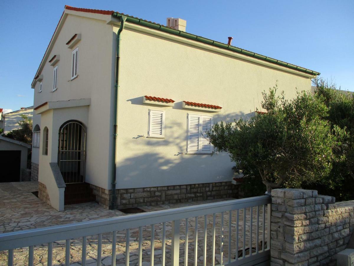 Ferienwohnung-Apartment Bootsliegeplatz Nach Anfrage Povljana Exterior photo